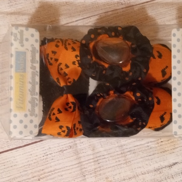 Halloween Set of Headwrap and Socks for Baby Girl - Picture 10 of 10